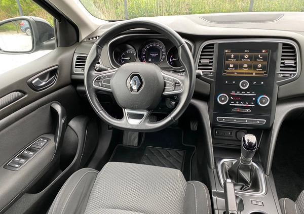 Renault Megane cena 45999 przebieg: 111000, rok produkcji 2017 z Wyszogród małe 781